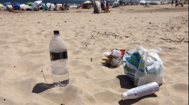 El 73,7% de los residuos en las playas de Buenos Aires continúan siendo plásticos
