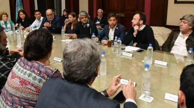 Sorpresiva convocatoria de la Provincia a estatales, docentes y judiciales