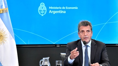 Piqueteros y sindicatos aliados al gobierno rechazaron los bonos anunciados por Sergio Massa