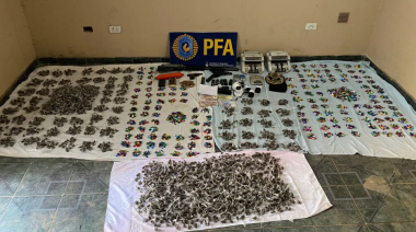 Venta de drogas: detuvieron a una mujer que recibía órdenes de su pareja desde el penal de Devoto