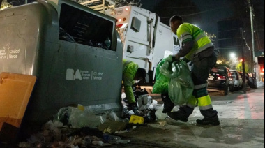 La Ciudad sancionará a quienes remuevan basura en la vía pública