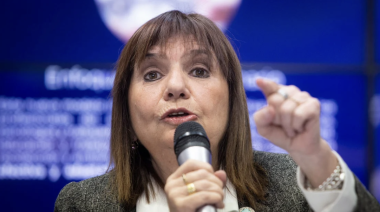 Bullrich presentó un sistema para desbloquear celulares en causas criminales de alto impacto