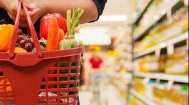 El umbral de la pobreza superó los 1,4 millones de pesos: una familia tipo necesitó $1.434.464 en marzo