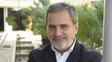 Tras un mantón de neblinas por Carlos Fara