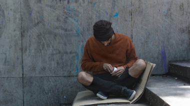 Un relevamiento privado analizó la situación económica, política y digital de los jóvenes en la Argentina