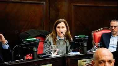 Piden que Kicillof rinda cuentas sobre la reforma en las secundarias: reclaman datos sobre aprendizaje, abandono y desempeño docente