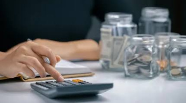 El Financial Times analizó el incremento de la morosidad en Argentina y el impacto en las familias