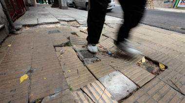 La Plata impulsa una campaña para que los vecinos reparen y mantengan las veredas