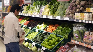 Proyectan que la inflación volvería a acelerarse en septiembre impulsada por alimentos y tarifas