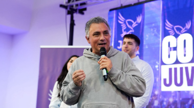 Pareja reunió a más de mil jóvenes de LLA en Morón y puso la mira en 2027