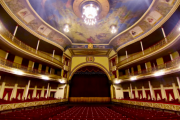 Se reabrirán teatros para brindar shows vía streaming
