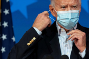 Biden nombró a un comité de expertos para combatir el coronavirus