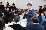 Kicillof repasó la situación epidemiológica con expertos e intendentes