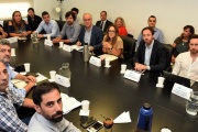 El Gobierno bonaerense realizó una oferta de aumento salarial a estatales
