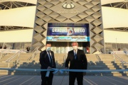 Alberto Fernández, presente en la inauguración de polémico estadio