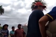 Polémico video: “El que no va al cierre, que no venga más”