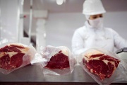 El Gobierno sostendrá el cepo a la carne en 2022 y reduciría un 25% las exportaciones