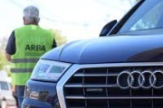 Controlarán autos de lujo en zonas turísticas y será “inflexible” con los evasores