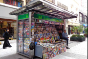 Canillitas rechazaron el decreto que desregula la actividad y advierten que “hiere de muerte” a los kioscos