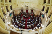 El Senado avaló 80 pliegos en una sesión marcada por apellidos de peso