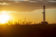 YPF incorporó cinco nuevas áreas no convencionales en Vaca Muerta para el abastecimiento de GNL