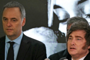 Efecto Adorni y $LIBRA: los casos de corrupción ya erosionan la base electoral del Gobierno