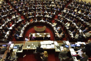 Ley de Inocencia Fiscal: Diputados la tratará en Agosto para incorporar dólares fuera del sistema