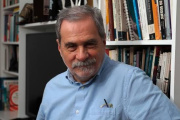 El colapso del coloso por Carlos Fara