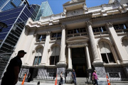 Negocian cambios en el directorio del Banco Central para facilitar la reforma