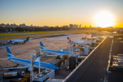 Aeroparque cierra hasta el jueves por mantenimiento de la pista  