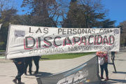 Familiares de personas con discapacidad de concentrarán frente a la sede central de IOMA en La Plata