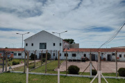 Detuvieron a 15 penitenciarios de la Cárcel de Magdalena por torturas y abusos contra 4 internas