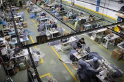 La actividad textil acumuló un retroceso del 22,6% en 2026 y destruyó más de 28.000 empleos desde 2023