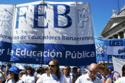 Cerró la paritaria docente con aumento garantizado, pero habrá paro de la FEB